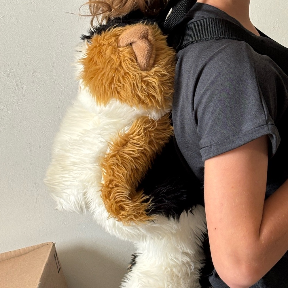 Aurora Plush Backpack - Picture 7 of 8